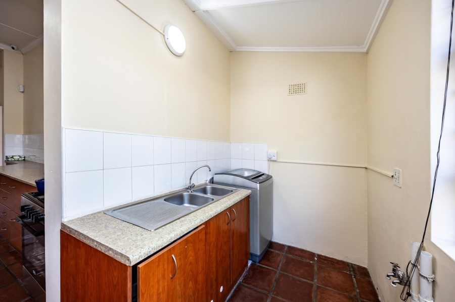 To Let 4 Bedroom Property for Rent in Selborne Eastern Cape